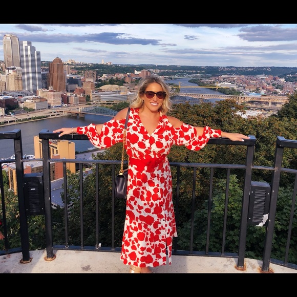 Meet your Posher, Gretchen - Picture 4 of 4